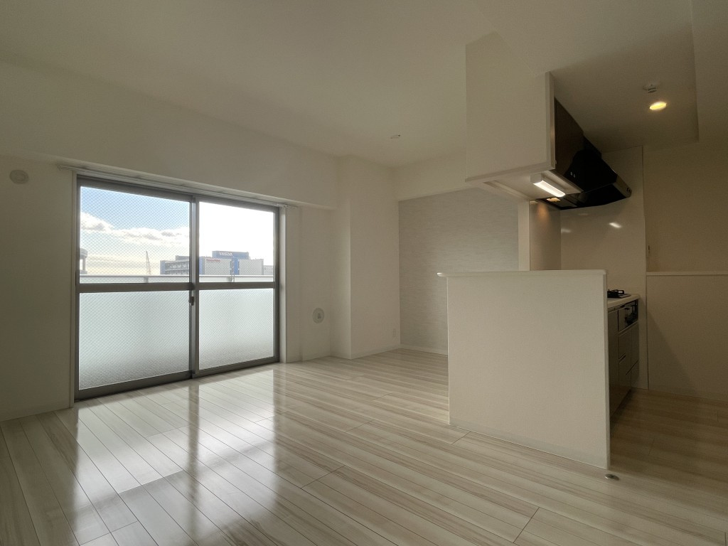 ラフィーエ横浜の居間・リビング|開放感のあるリビング♪