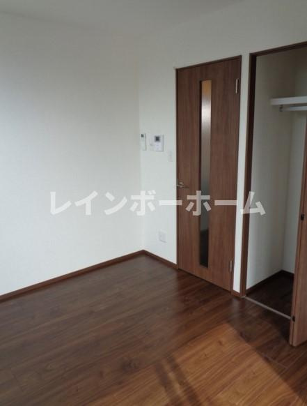 ヴィラート上尾本町の居間・リビング
