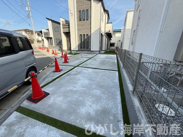 藤沢市辻堂元町２丁目　新築戸建　全3棟の駐車場|駐車スペース