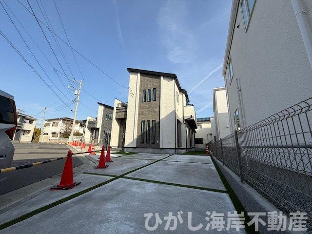 藤沢市辻堂元町２丁目　新築戸建　全3棟の外観|現地外観