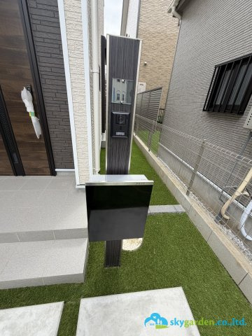 平塚市田村8丁目　新築分譲住宅　全3棟B号棟　の玄関