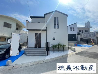 【外観】 | 南城市知念安座真3期（全3棟）1・3号棟 | 3号棟　並列駐車2台完備♪