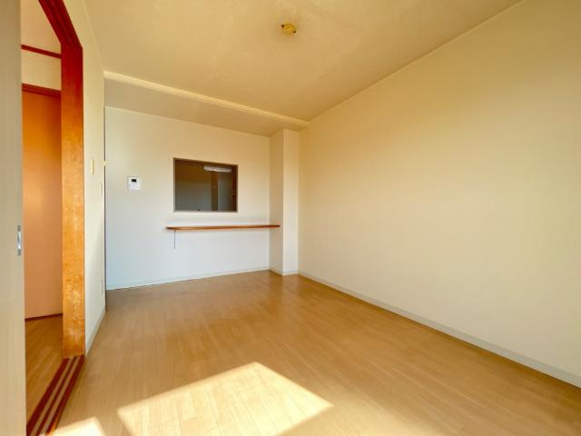 ロイヤルヒルズの居間・リビング|リビング