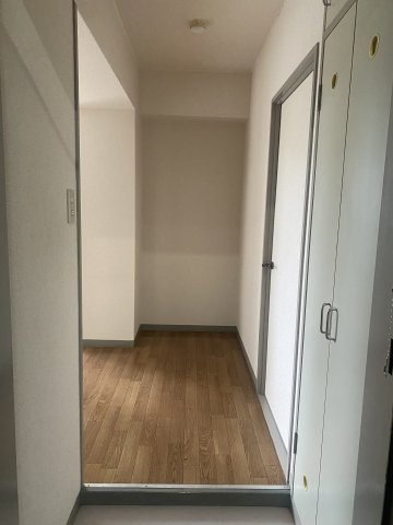 コーポKENの居間・リビング|ゆったりとしたリビングです