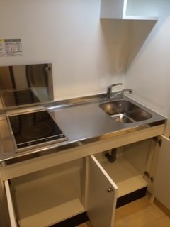 クレイノ欅のキッチン|コンロの仕様が異なる場合があります