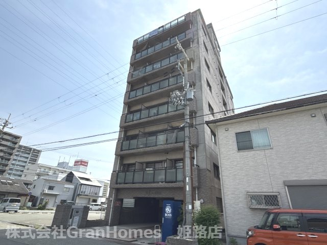 ジュネス姫路Ⅱの外観