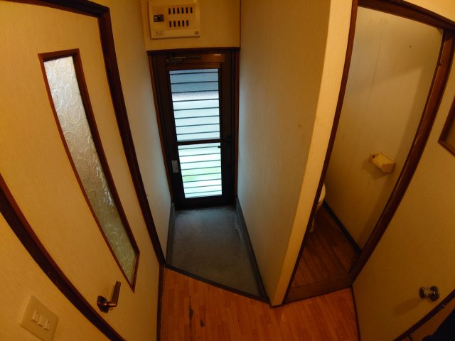 【玄関】 | 川面6丁目貸家
