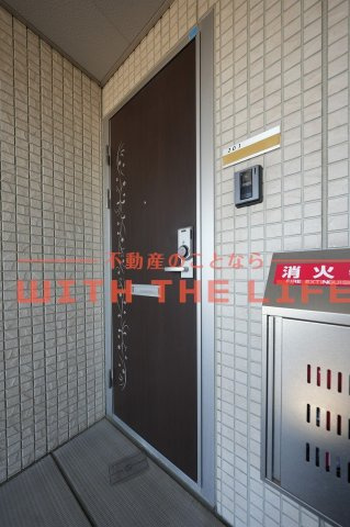 ホワイトクローバー【10，000円キャッシュバック対象物件】の玄関|ゆったりとした玄関です