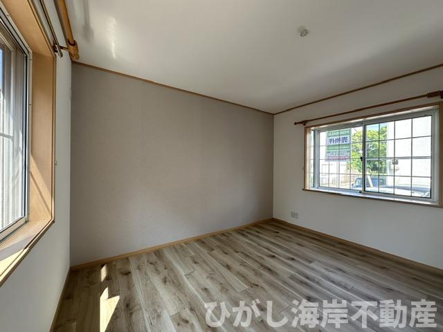 茅ヶ崎市円蔵　中古戸建の寝室|新規リフォーム完了！　7帖　洋室