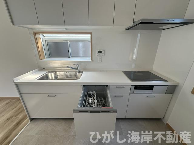 茅ヶ崎市円蔵　中古戸建のキッチン|新規リフォーム完了！　食洗器付きシステムキッチン