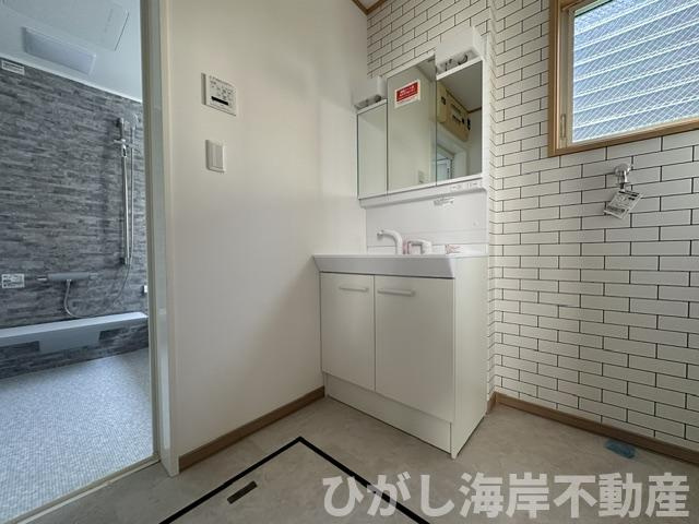茅ヶ崎市円蔵　中古戸建の脱衣所|新規リフォーム完了！　脱衣スペース