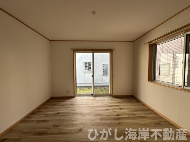 茅ヶ崎市円蔵　中古戸建の洋室|新規リフォーム完了！　7.7帖　洋室