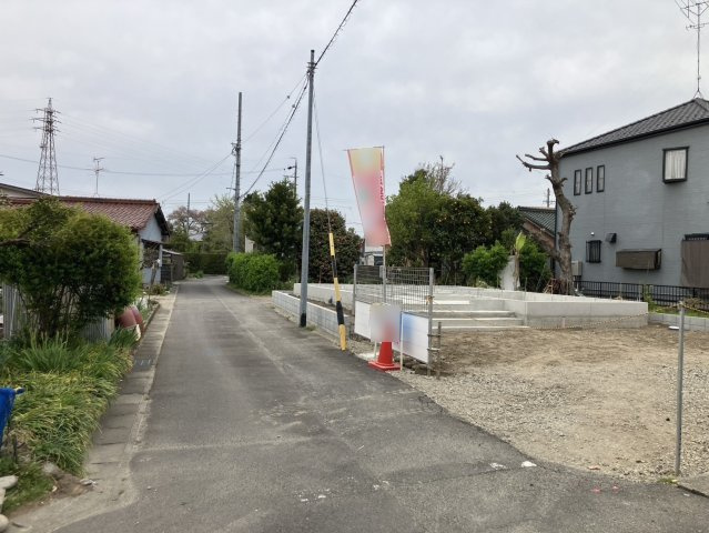 リーブルガーデン　一宮市浅井町河田　全1区画分譲の前面道路含む現地写真|「現地（2026年4月9日）撮影」　
■前面道路　
■ヤマダ不動産　株式会社リライフ