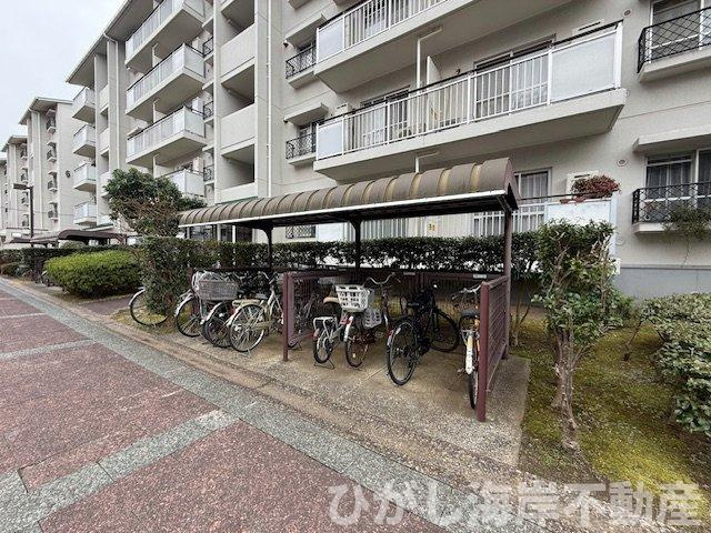 サニータウン茅ヶ崎５号棟の駐輪場|敷地内駐輪場