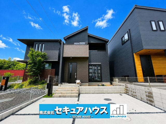 【本日ご案内可能】愛知郡東郷町大字春木字白土　全1棟