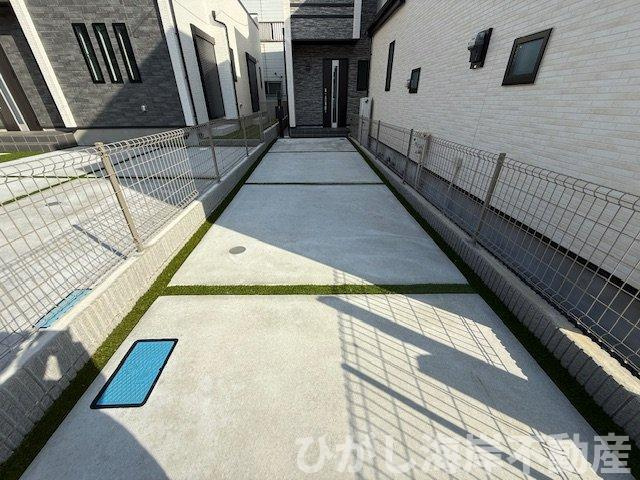 藤沢市辻堂元町２丁目　新築戸建　全3棟の駐車場|駐車スペース