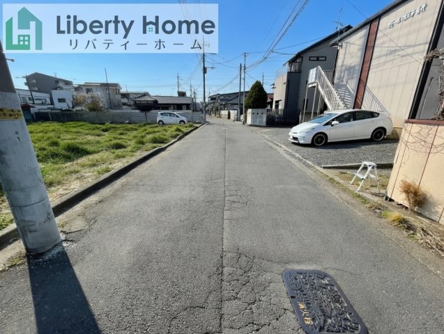 水戸市大工町3丁目　売地　A区画の前面道路含む現地写真