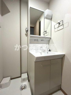 【洗面所】 | シャトネルB