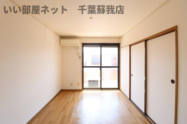 エクレール五井西CDEの洋室|広々とした洋室です