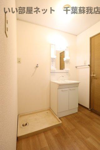 エクレール五井西CDEの洗面所|朝の準備に活躍する、洗髪洗面化粧台！