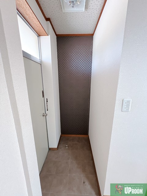 村瀬マンションの玄関