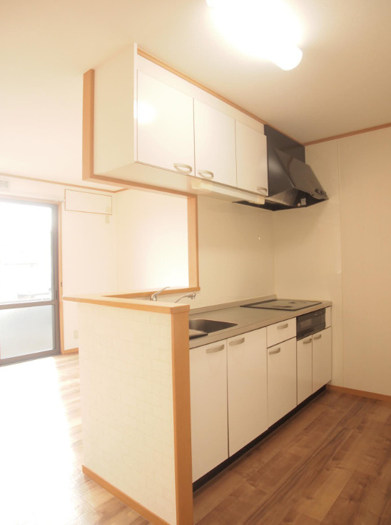 グランドゥール飾東のキッチン