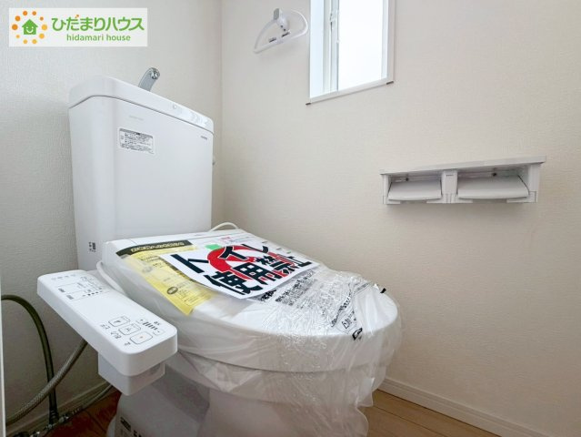 いわき市錦町第32　新築戸建　2号棟のトイレ|トイレは1F、2F共に完備！取り合いになることがありませんね(^^)/