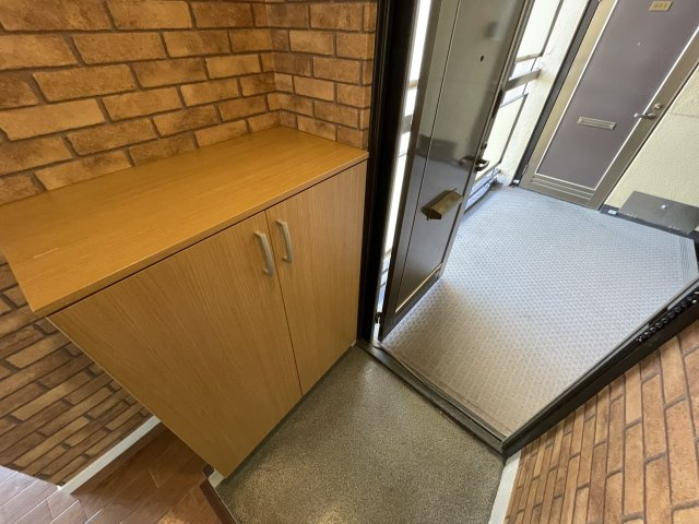 グランドハイツ浜甲子園の玄関