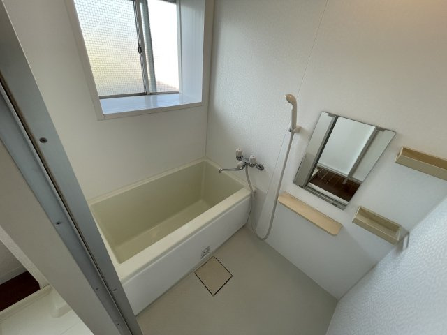 グランドハイツ浜甲子園の浴室