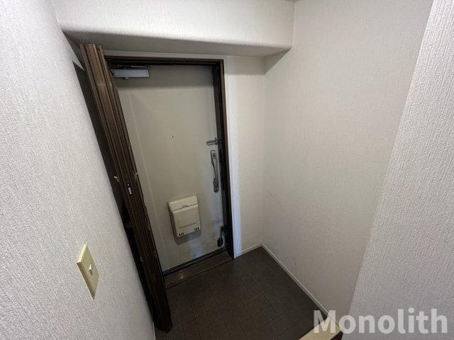 マイシティ泉北B棟の玄関