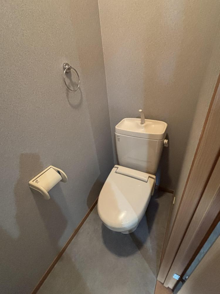 IKSのトイレ