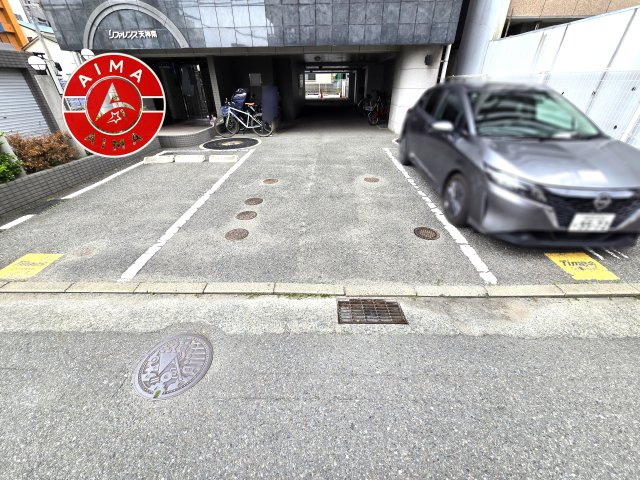 リファレンス天神南の駐車場|来客用の駐車場です。