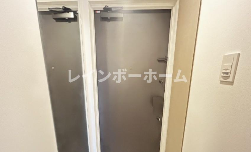 クレストコート東陽町の玄関|※別部屋参照写真となります。
