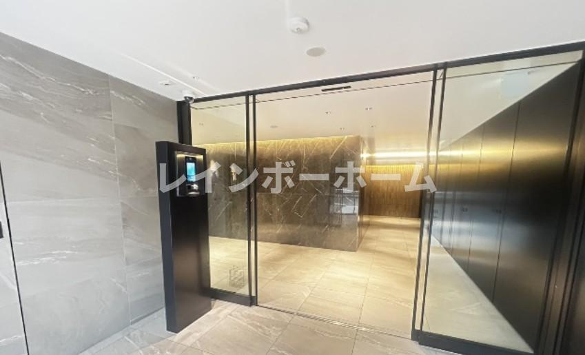クレストコート東陽町のエントランス