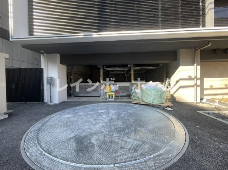 クレストコート東陽町の駐車場