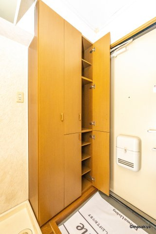 ソレイユ長野の玄関