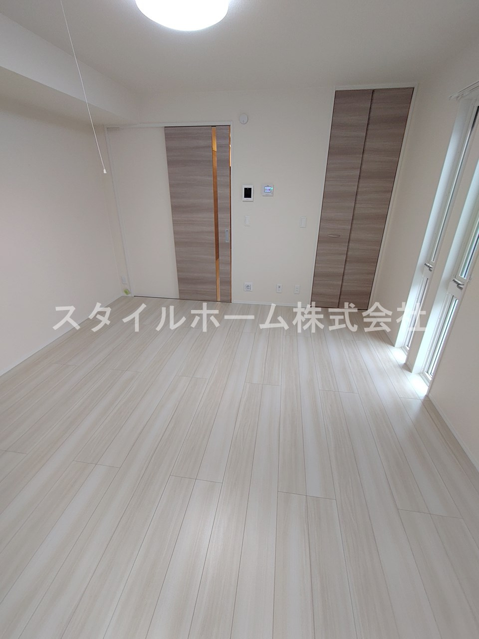 D-square古宿町の居間・リビング