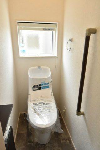 行田市深水町　分譲住宅　全４棟のトイレ|2階のトイレも1階と同じ仕様です
