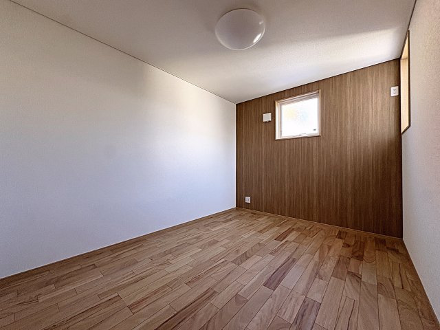 【エコnaホーム】　郡山市横塚6丁目　芳賀小・第四中の洋室|北側の4.5帖の洋室