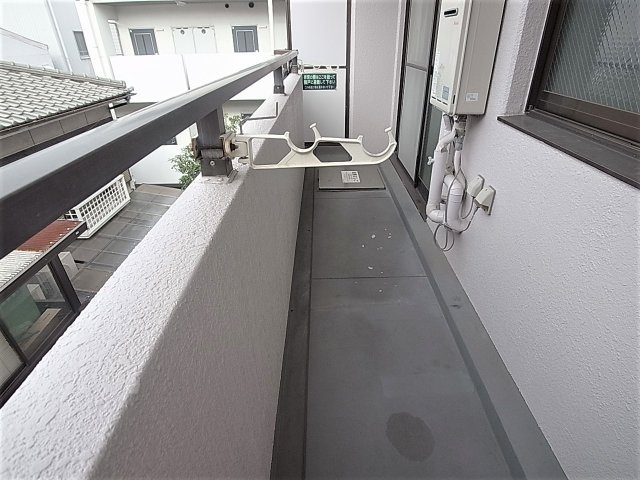 神戸市兵庫区兵庫町２丁目の賃貸マンションのバルコニー|ワイドなバルコニー