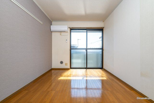 ソレイユ長野の居間・リビング