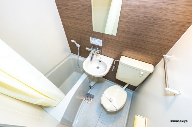 ソレイユ長野の浴室