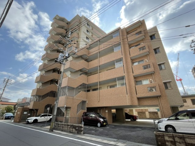 アルファステイツ平之町の外観