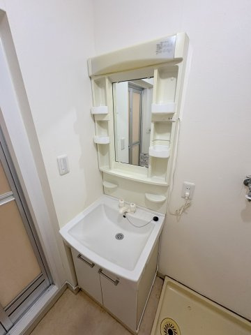 ライオンズマンション中央林間第2の独立洗面台|洗面台