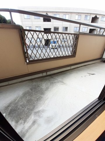 グランディール矢三Ａのバルコニー|広々としたバルコニーです