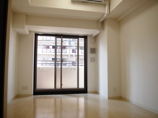 【居間・リビング】 | エステムコート新大阪Ⅹザ・ゲート | リビング