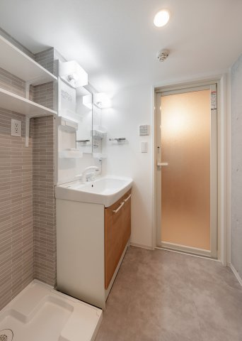 ＧＲＡＮ ＰＡＳＥＯ三宿Ⅱの洗面所|ゆったりとスペースのある洗面所