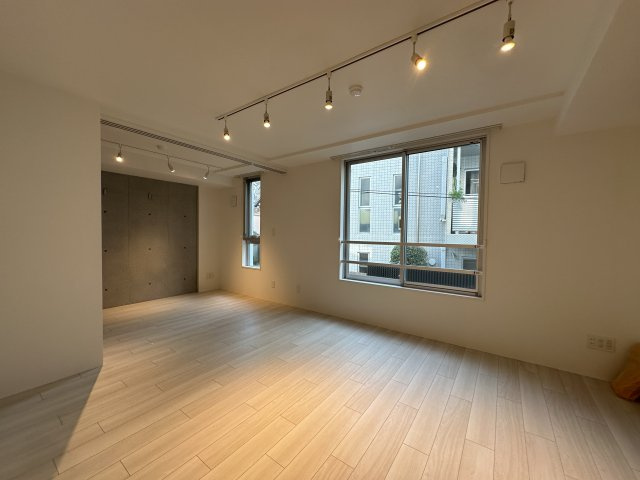 ＧＲＡＮ ＰＡＳＥＯ 池尻大橋の居間・リビング|こちらの居間で趣味の時間をお楽しみください