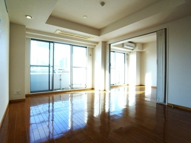 イトーピア広尾ヒルズクローチェの居間・リビング|リビングです