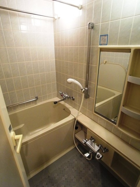 イトーピア広尾ヒルズクローチェの浴室|きれいなお風呂です